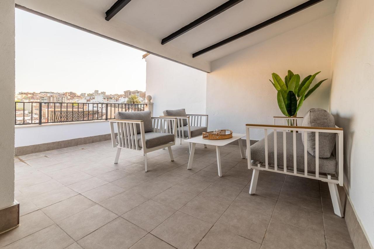 Apartamentos El Patio Plaza Santa Clara Caceres Exterior photo